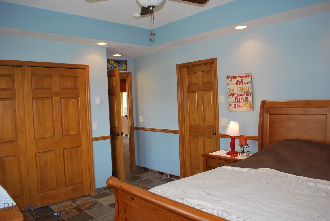 Blue Ribbon Manors - Residential