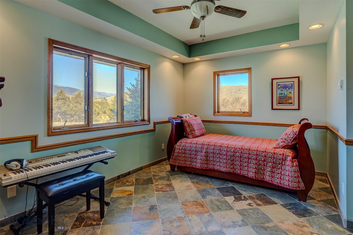 Blue Ribbon Manors - Residential