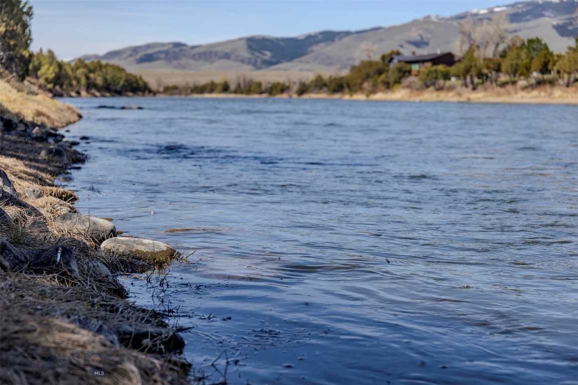 Blue Ribbon Manors - Residential