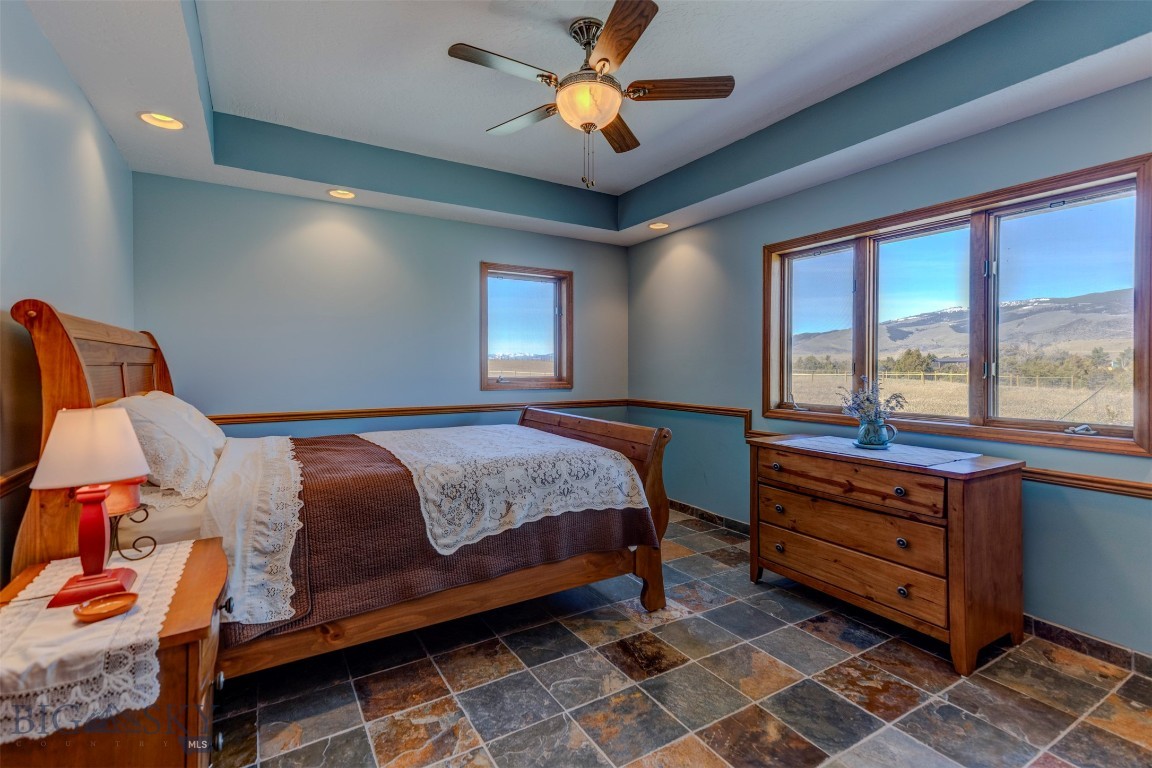 Blue Ribbon Manors - Residential