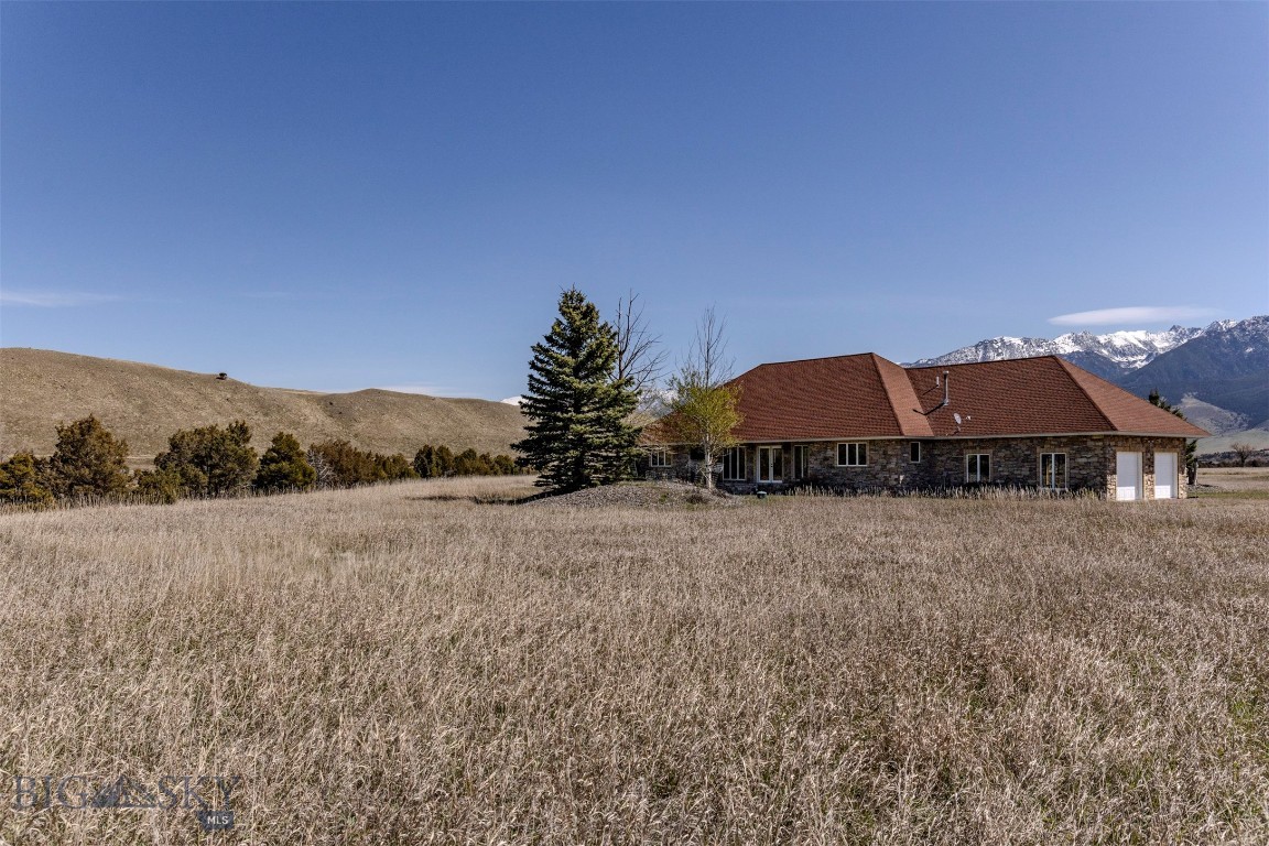 Blue Ribbon Manors - Residential