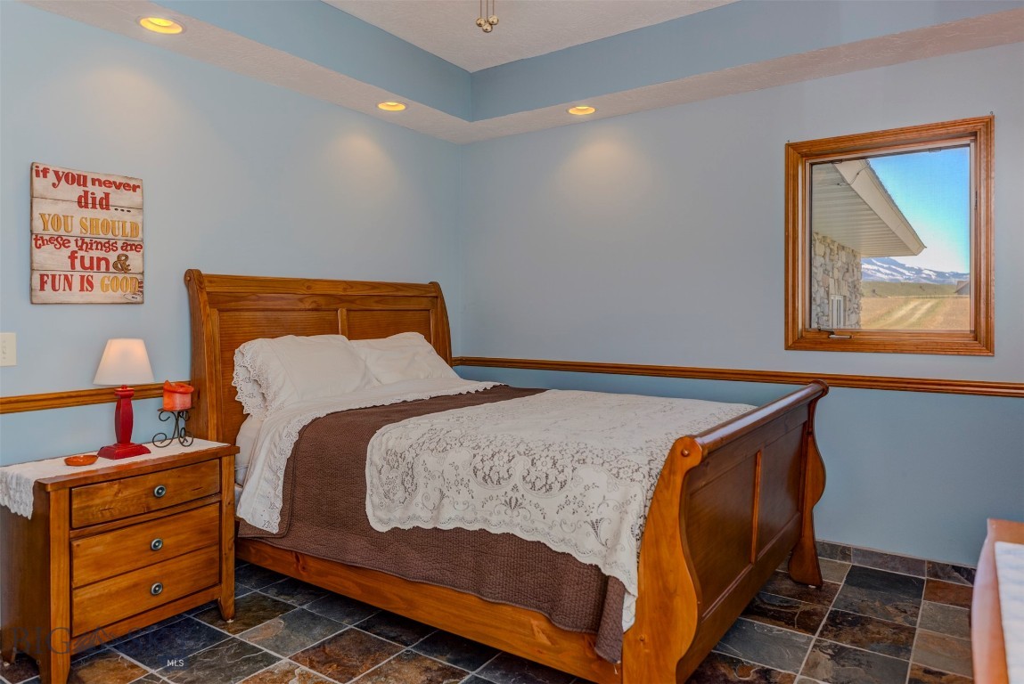 Blue Ribbon Manors - Residential