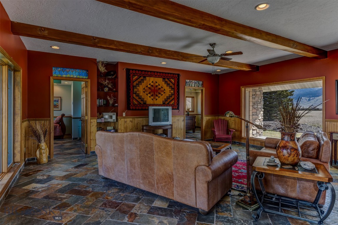 Blue Ribbon Manors - Residential