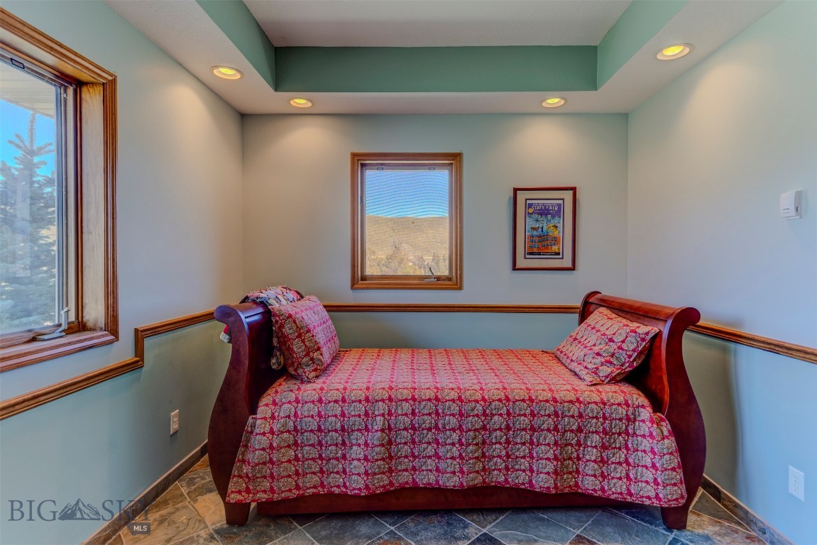 Blue Ribbon Manors - Residential