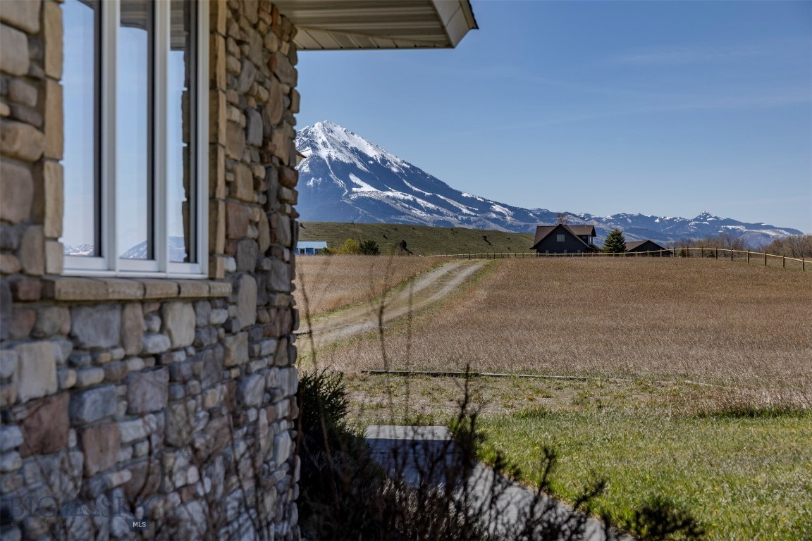 Blue Ribbon Manors - Residential