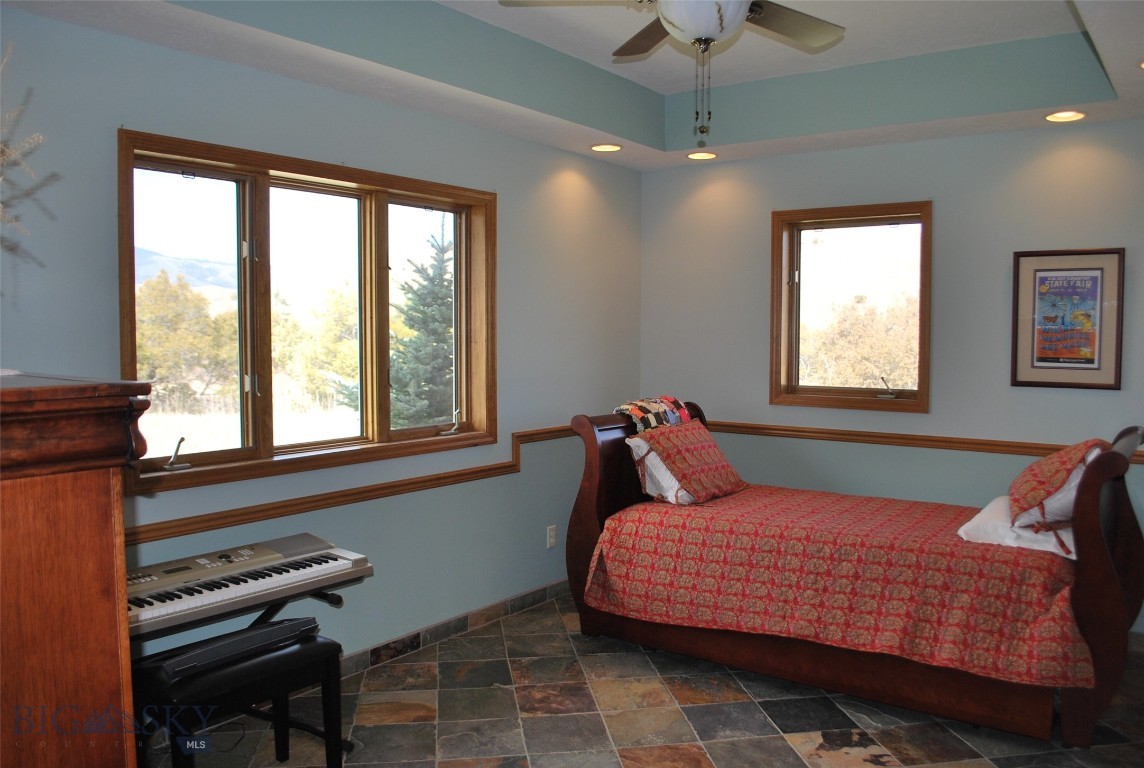 Blue Ribbon Manors - Residential