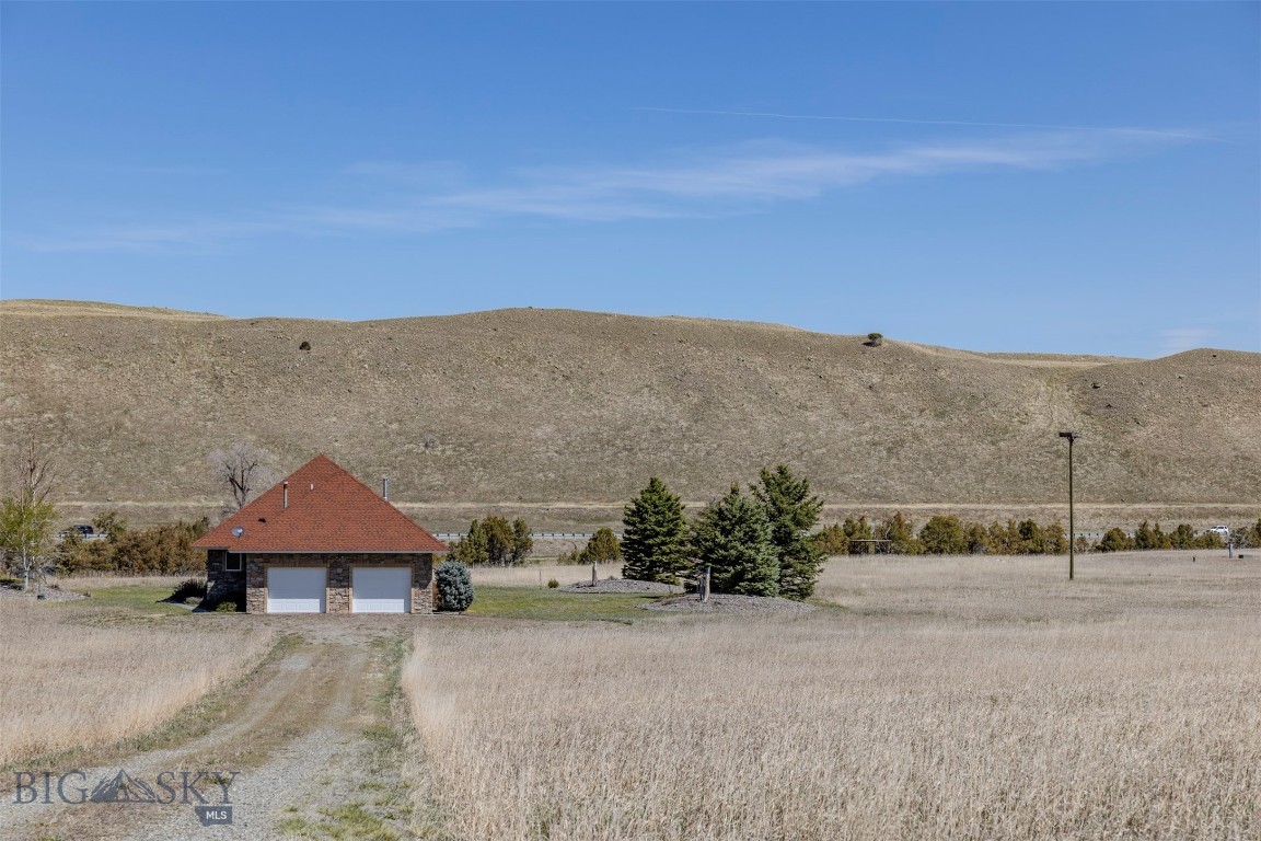 Blue Ribbon Manors - Residential