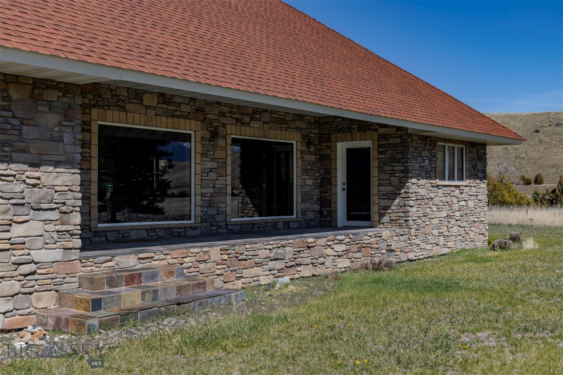 Blue Ribbon Manors - Residential