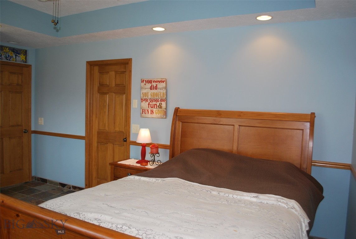 Blue Ribbon Manors - Residential