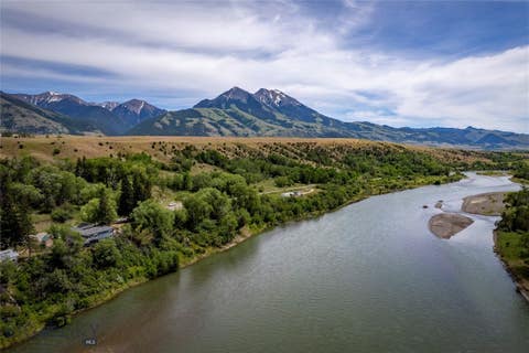 Photo of 1005 East River Road RD, Emigrant, MT 59027 (MLS # 412509)