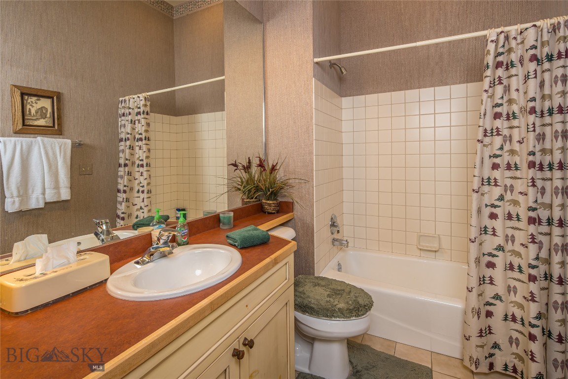 Crail Creek Club Condos - Residential