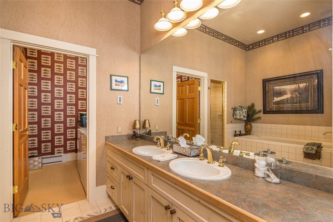 Crail Creek Club Condos - Residential