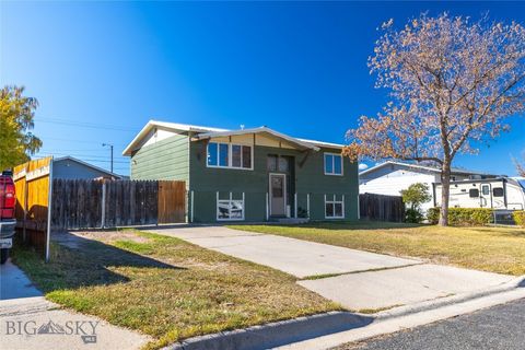 Photo of 1827 Hollins Avenue, Helena, MT 59601 (MLS # 406337)