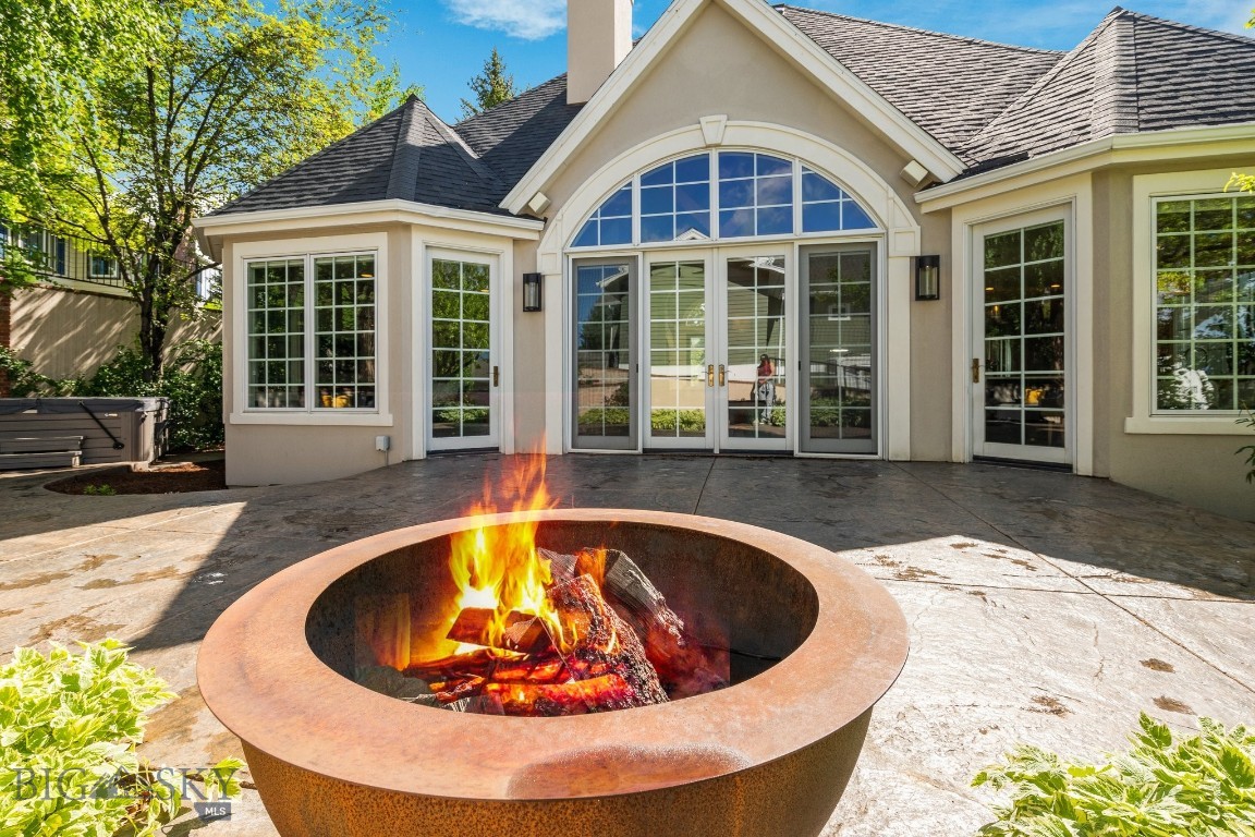 Bozeman, Montana 59715, United States, 6 Bedrooms Bedrooms, ,3 BathroomsBathrooms,Residential,Contingent,39767