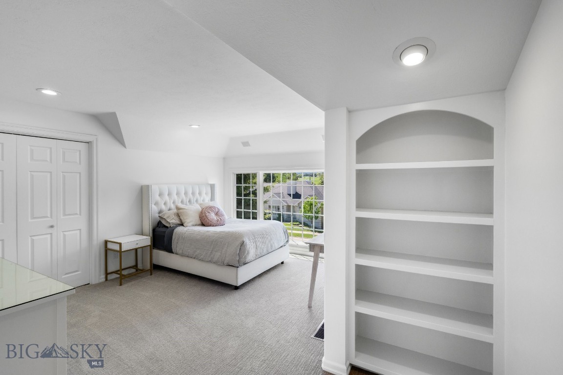 Bozeman, Montana 59715, United States, 6 Bedrooms Bedrooms, ,3 BathroomsBathrooms,Residential,Contingent,39767