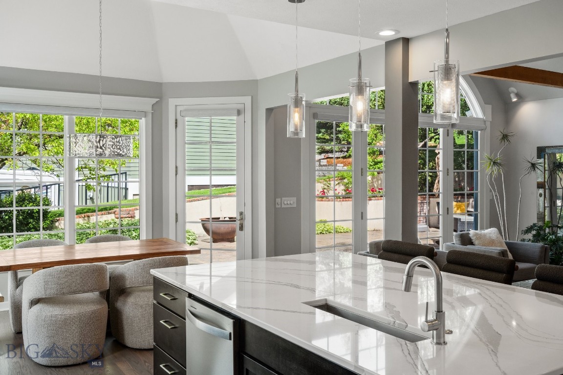 Bozeman, Montana 59715, United States, 6 Bedrooms Bedrooms, ,3 BathroomsBathrooms,Residential,Contingent,39767