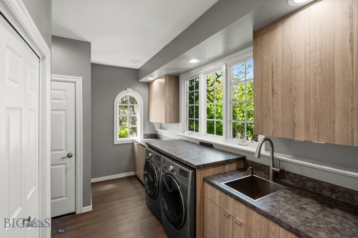 Bozeman, Montana 59715, United States, 6 Bedrooms Bedrooms, ,3 BathroomsBathrooms,Residential,Contingent,39767