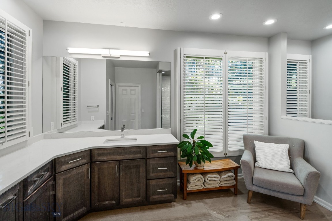 Bozeman, Montana 59715, United States, 6 Bedrooms Bedrooms, ,3 BathroomsBathrooms,Residential,Contingent,39767