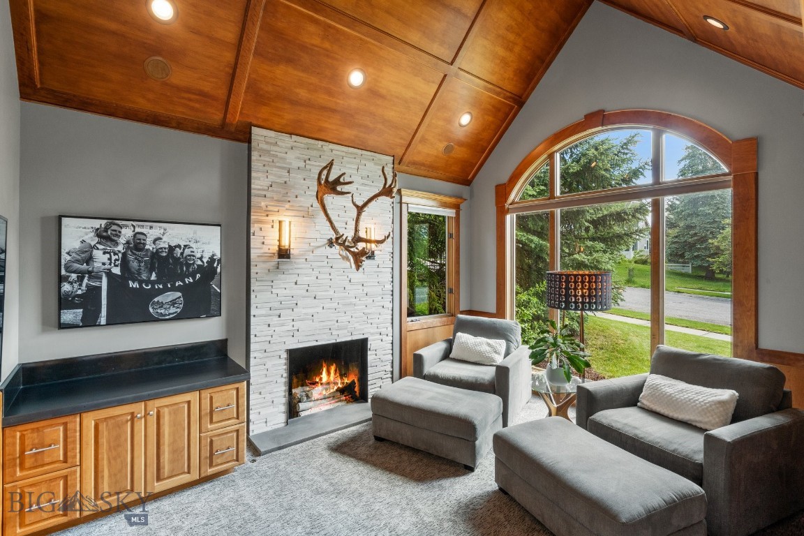 Bozeman, Montana 59715, United States, 6 Bedrooms Bedrooms, ,3 BathroomsBathrooms,Residential,Contingent,39767