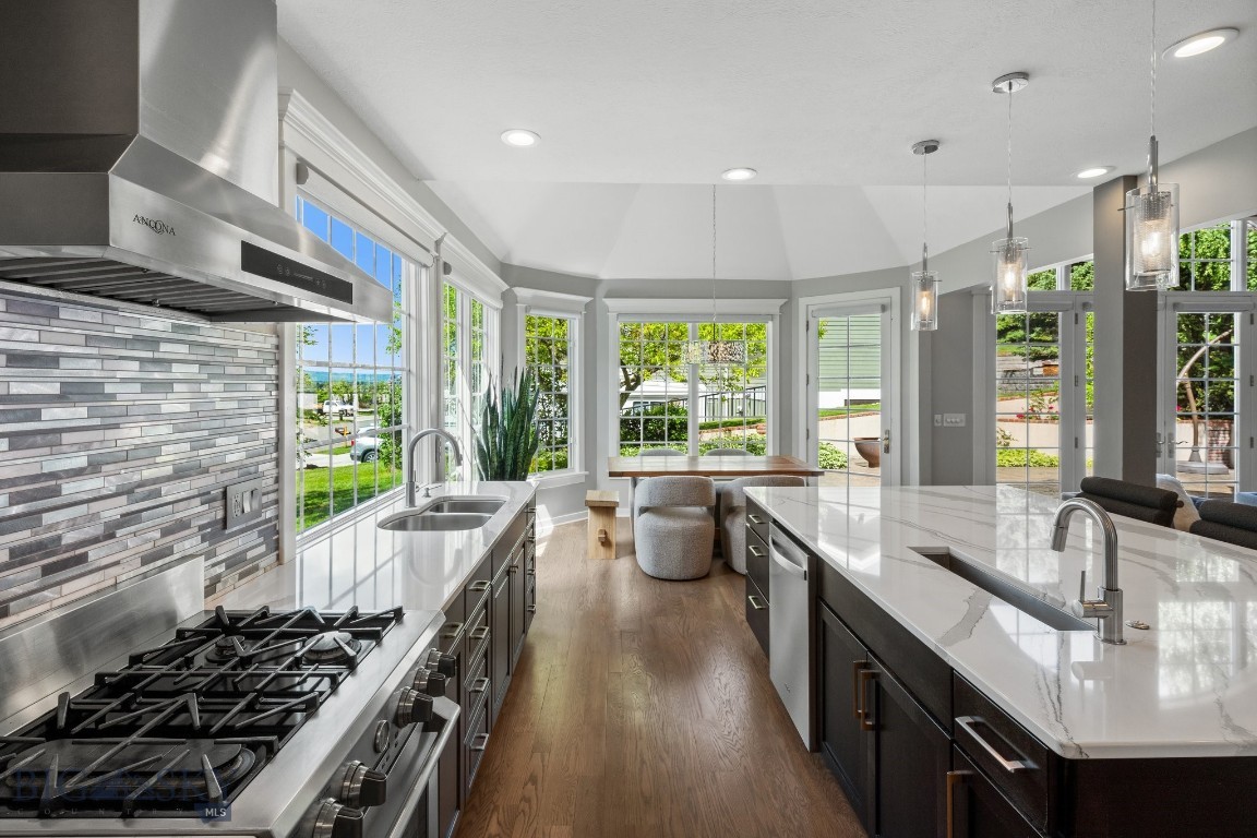 Bozeman, Montana 59715, United States, 6 Bedrooms Bedrooms, ,3 BathroomsBathrooms,Residential,Contingent,39767