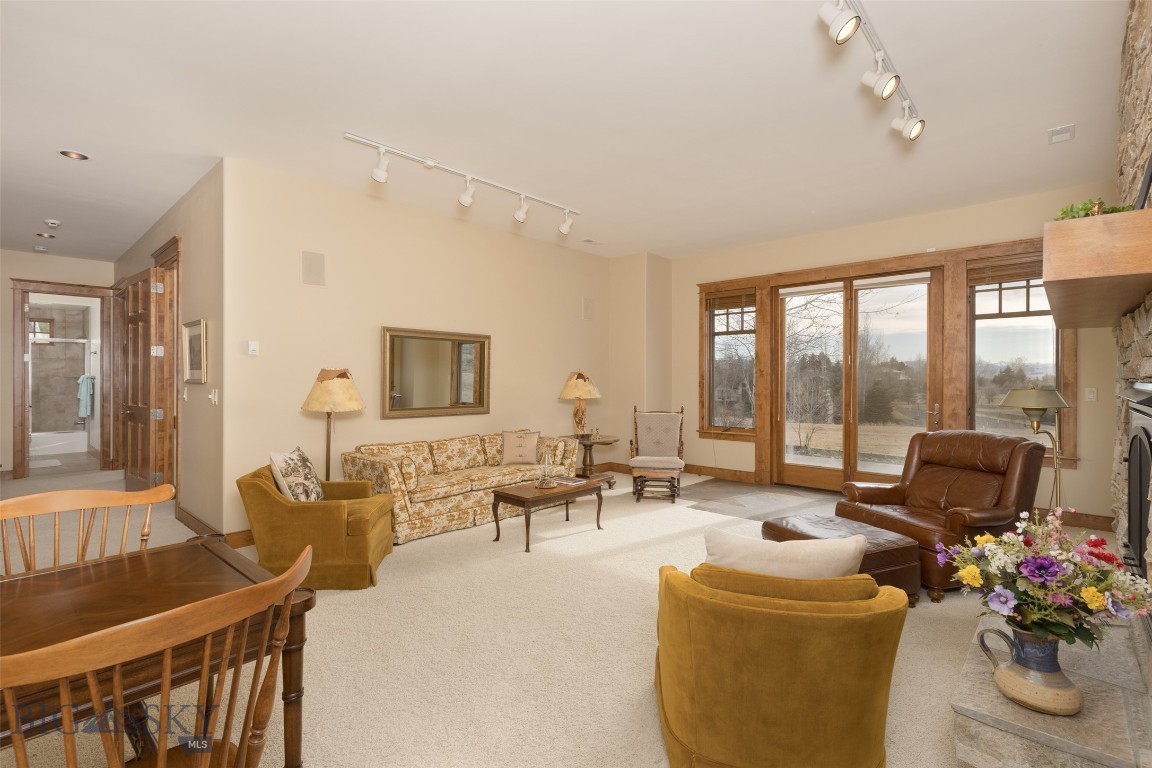 Summer Ridge - Residential