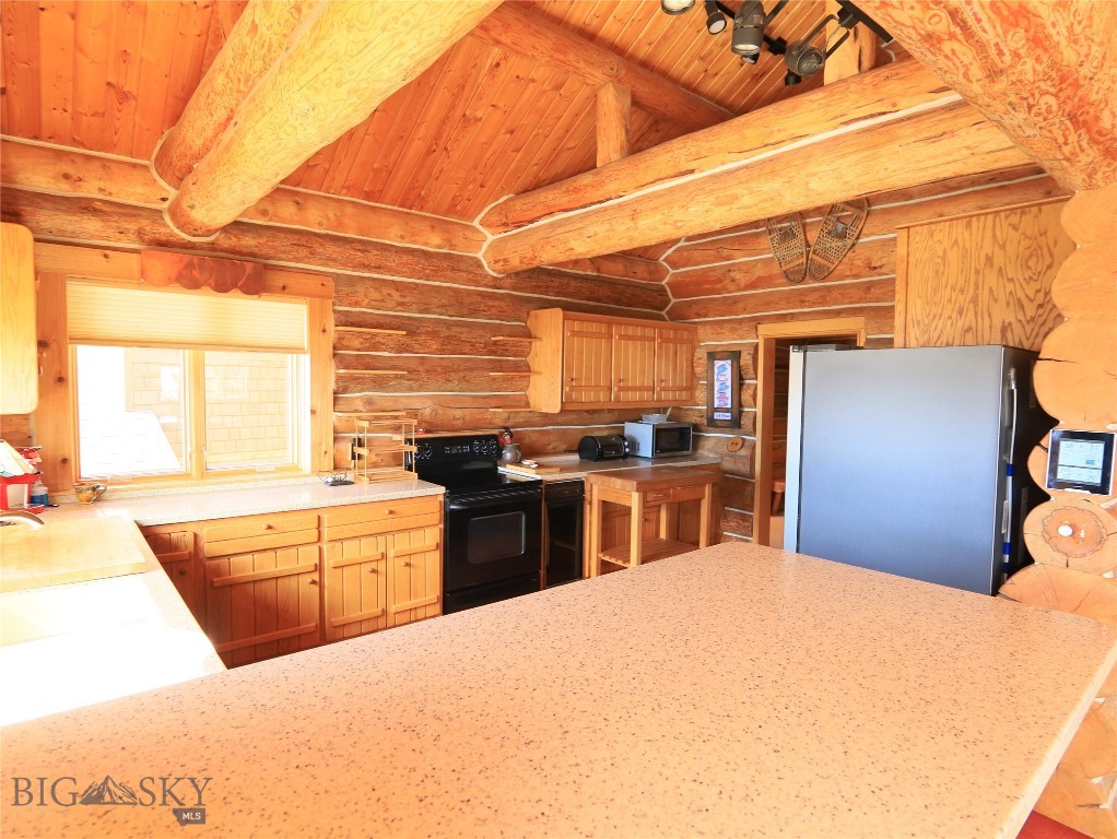 Yellowstone Holiday - Residential