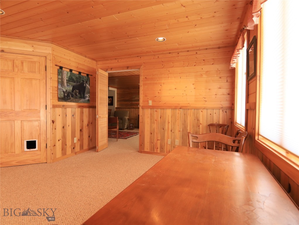 Yellowstone Holiday - Residential