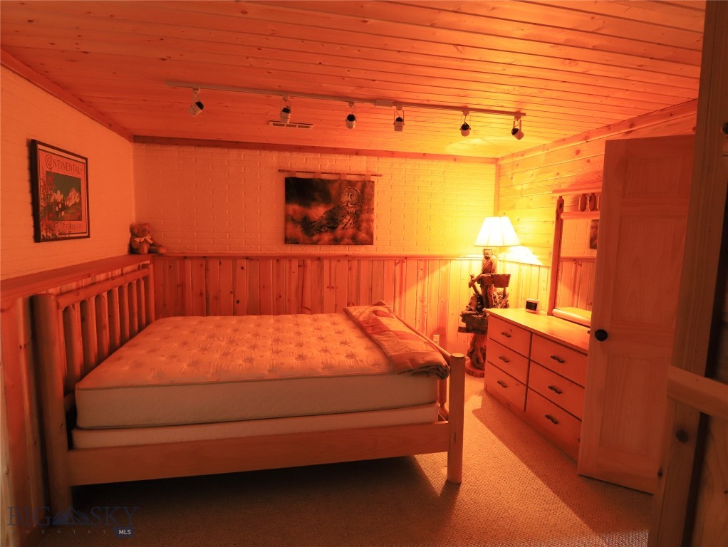 Yellowstone Holiday - Residential