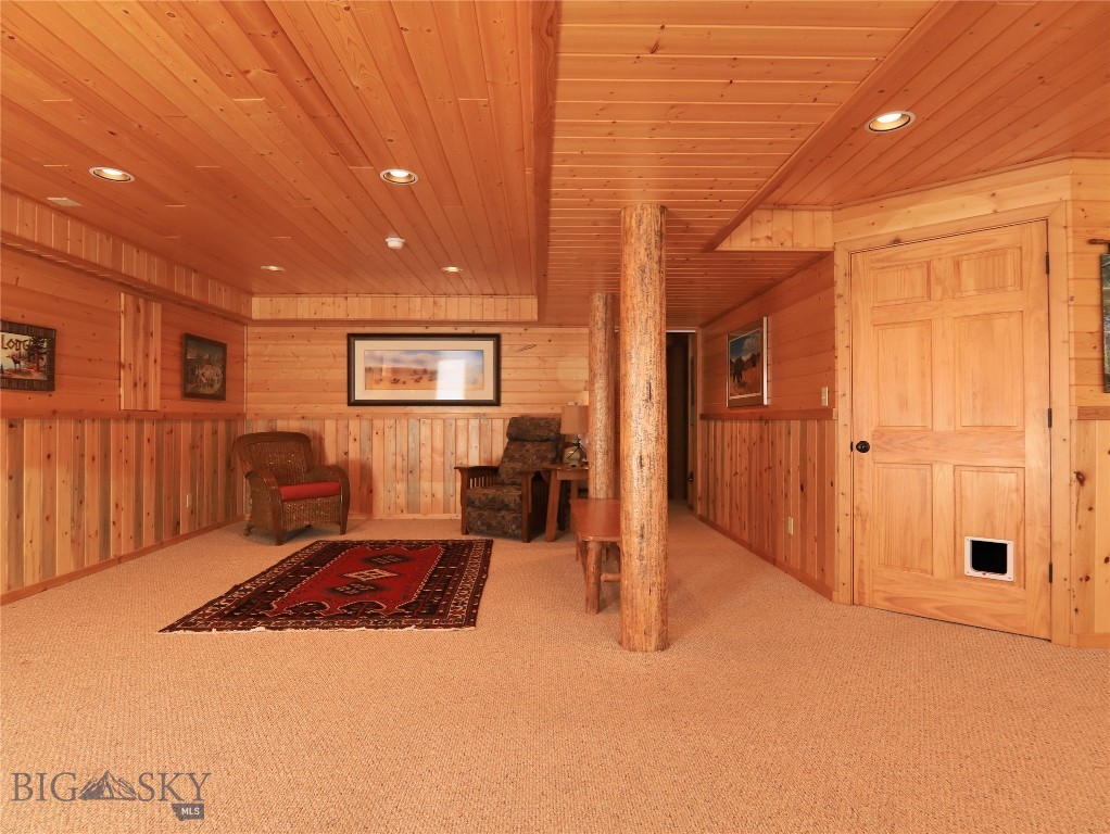 Yellowstone Holiday - Residential