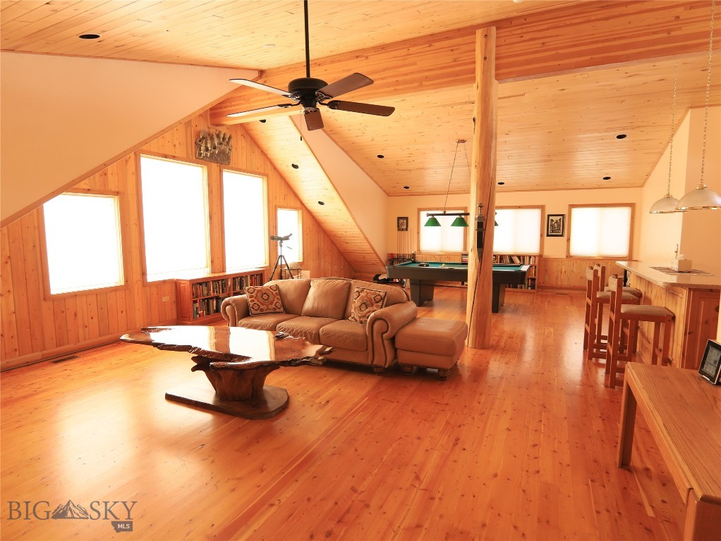 Yellowstone Holiday - Residential