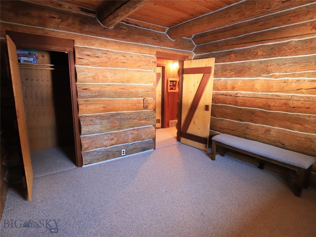 Yellowstone Holiday - Residential