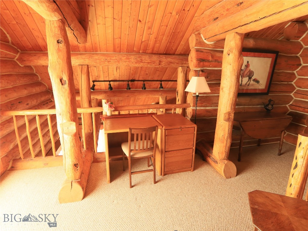 Yellowstone Holiday - Residential