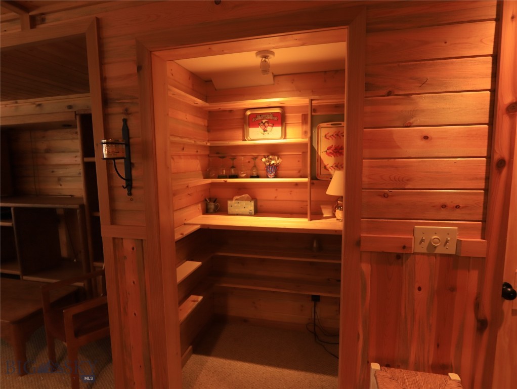 Yellowstone Holiday - Residential