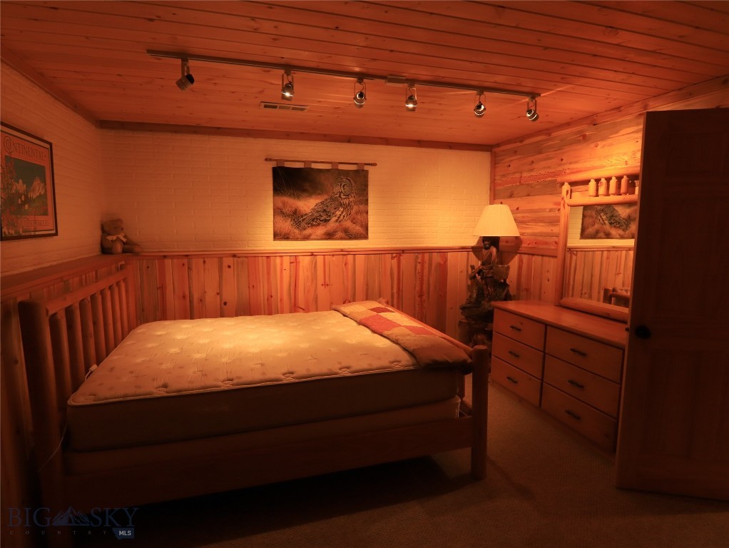 Yellowstone Holiday - Residential