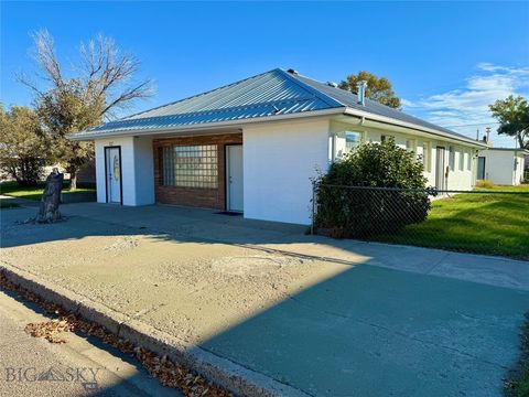 Photo of 127 Main Street, Chester, MT 59522 (MLS # 407565)