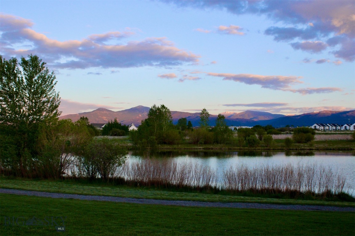 The Lakes at Valley West - Residential