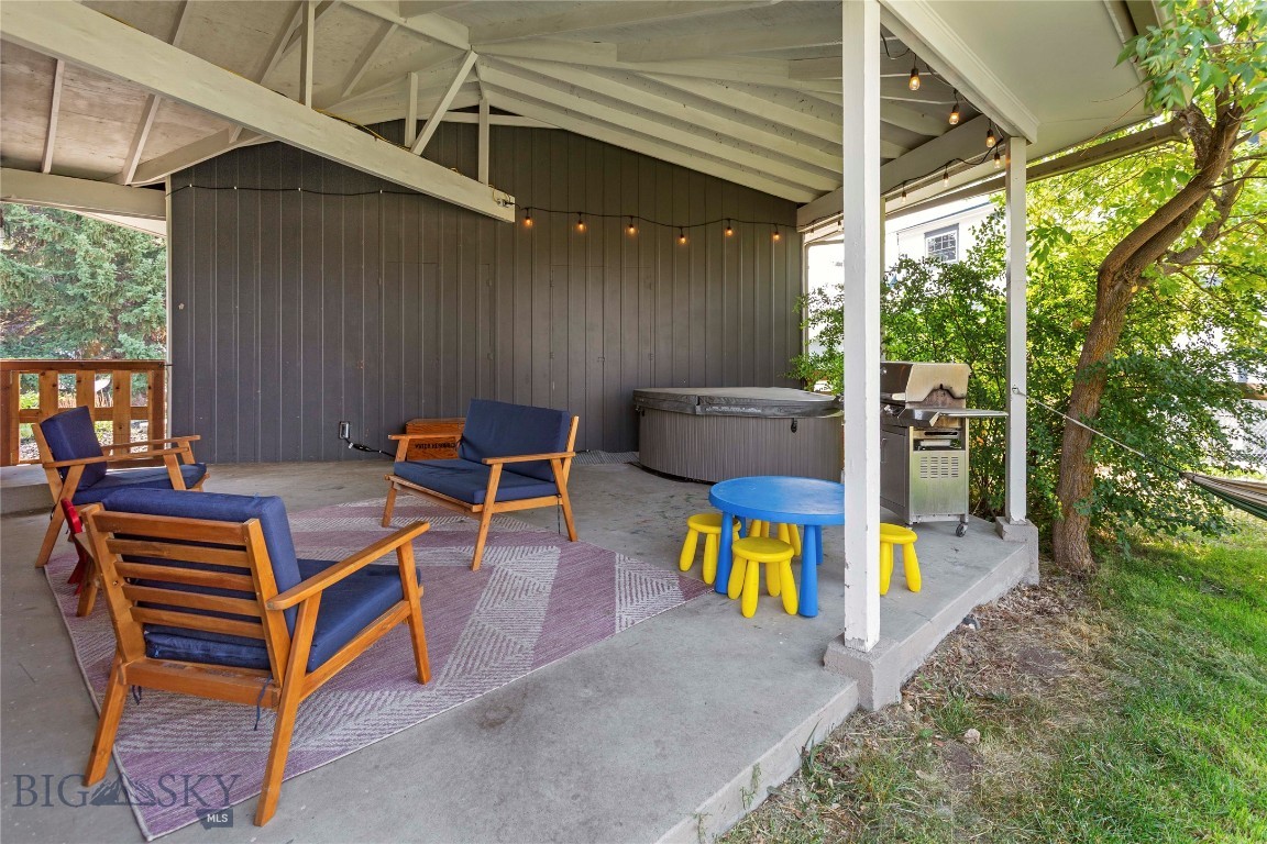 Butte, Montana 59701, United States, 4 Bedrooms Bedrooms, ,2 BathroomsBathrooms,Residential,Active,206016