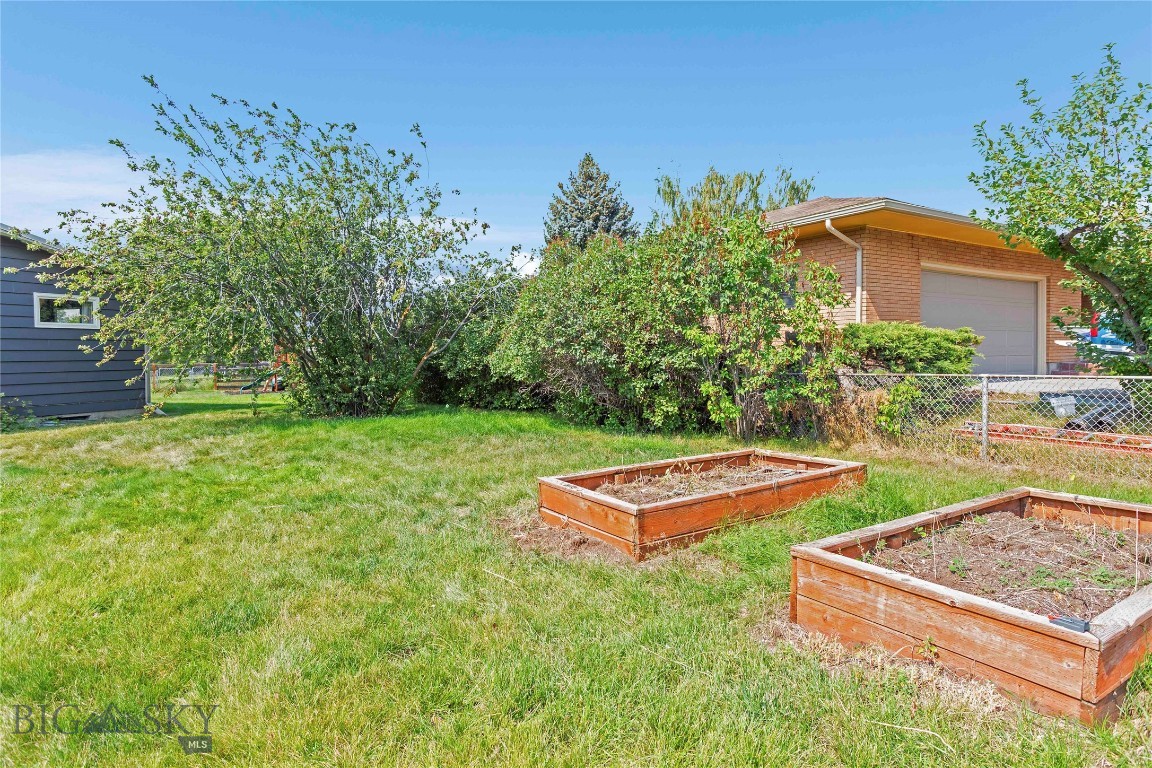 Butte, Montana 59701, United States, 4 Bedrooms Bedrooms, ,2 BathroomsBathrooms,Residential,Active,206016