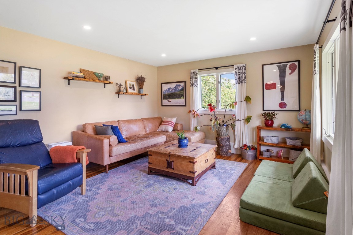 Butte, Montana 59701, United States, 4 Bedrooms Bedrooms, ,2 BathroomsBathrooms,Residential,Active,206016