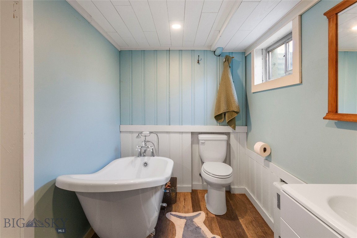 Butte, Montana 59701, United States, 4 Bedrooms Bedrooms, ,2 BathroomsBathrooms,Residential,Active,206016