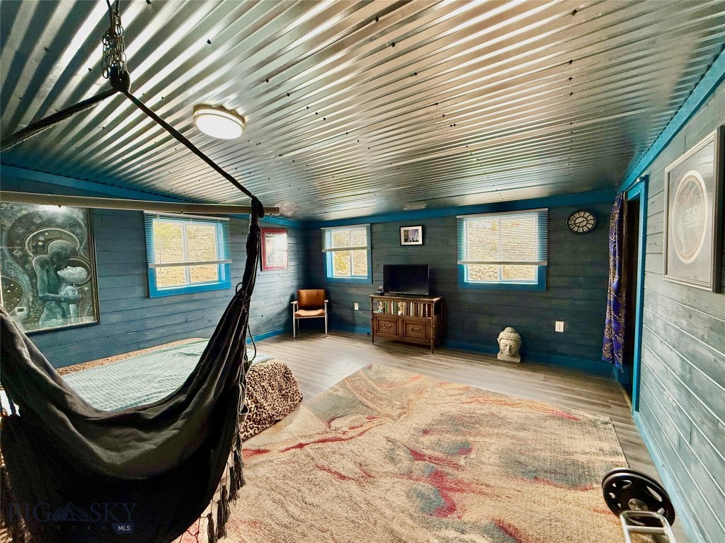 Ponderosa Pines - Residential