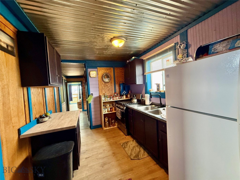 Ponderosa Pines - Residential