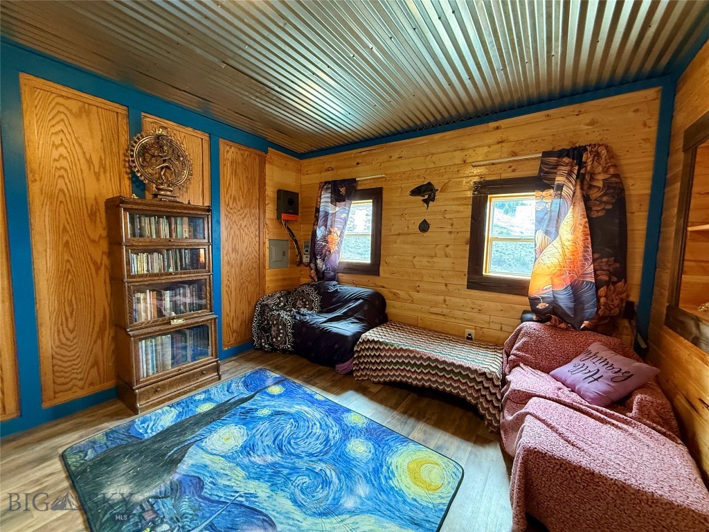 Ponderosa Pines - Residential