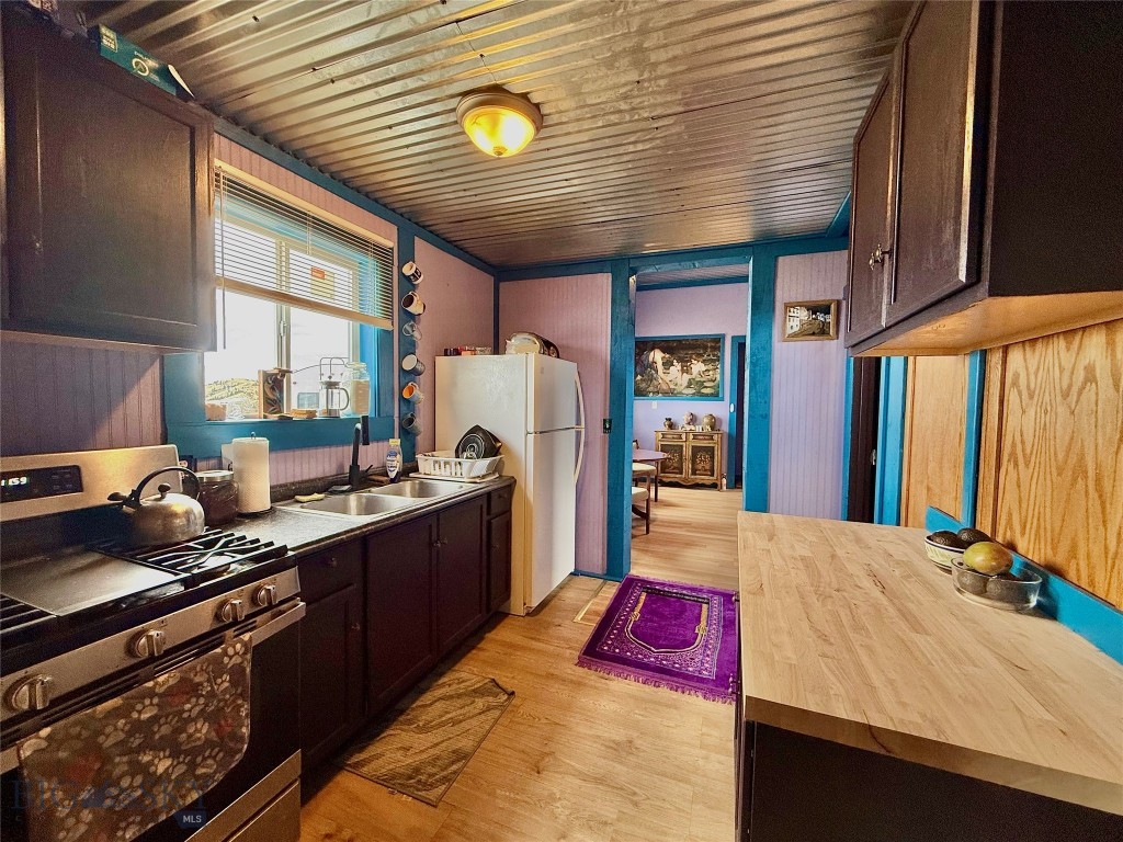 Ponderosa Pines - Residential