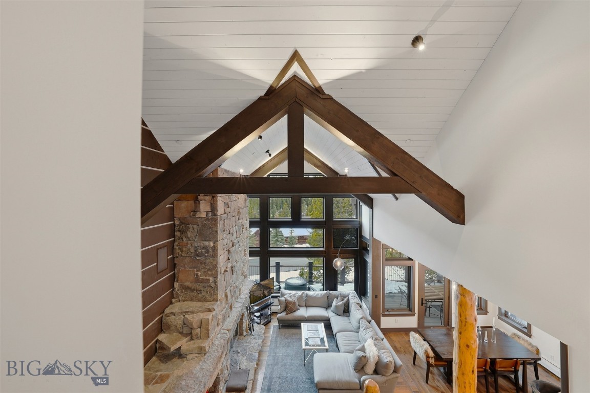 Pinnacle Condo - Residential