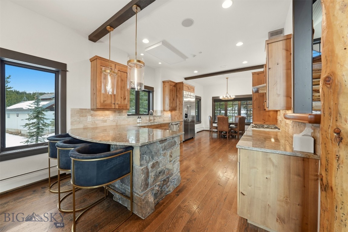 Pinnacle Condo - Residential