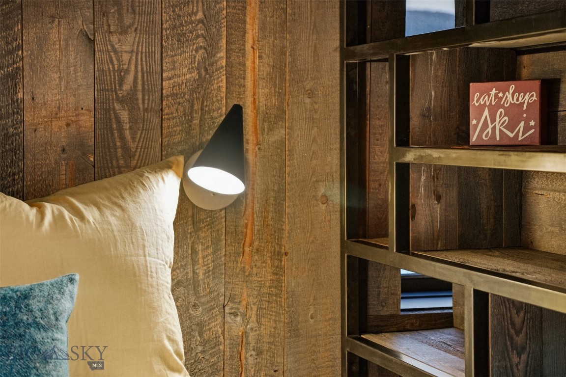 Pinnacle Condo - Residential