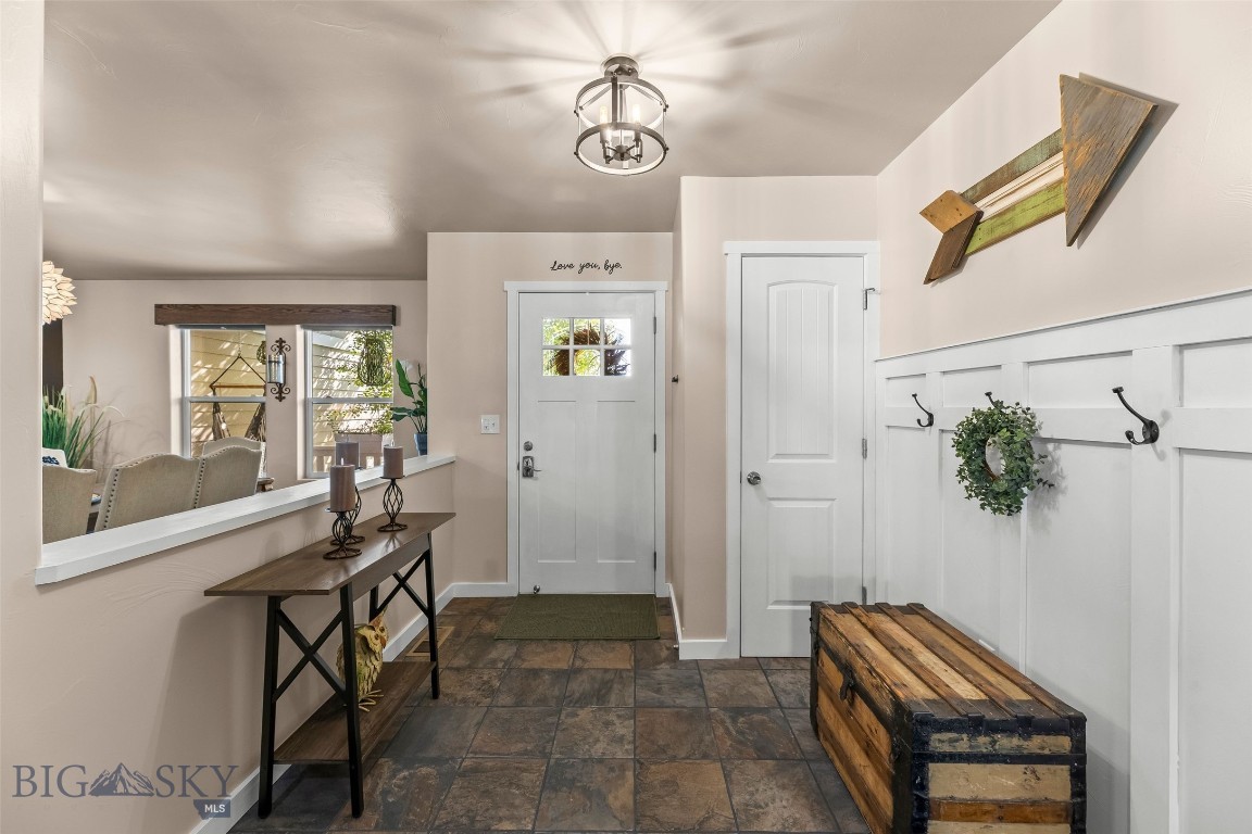 1227 Wildflower Trail