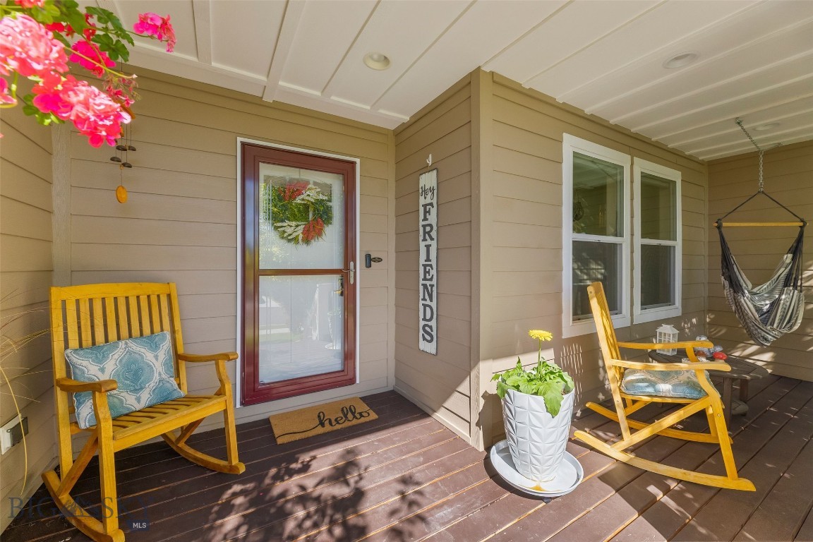 1227 Wildflower Trail