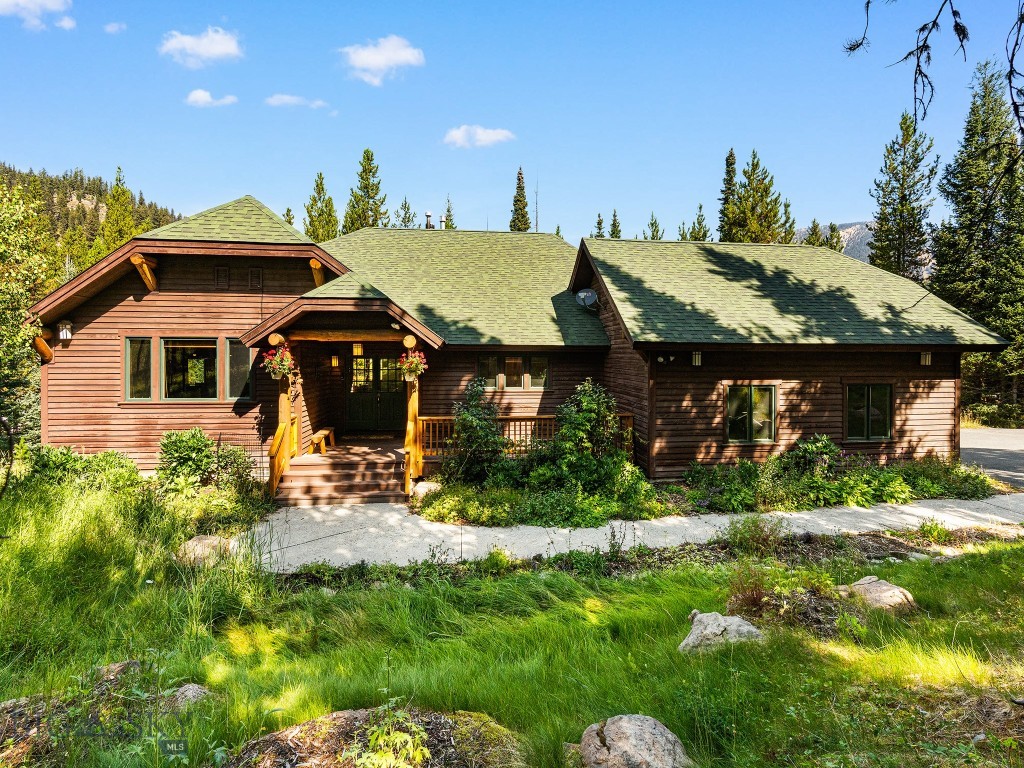 Aspen Groves - Residential